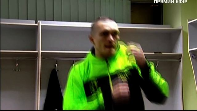 Александр Усик. Разминка перед боем) @ukraineatamanspro смотреть онлайн