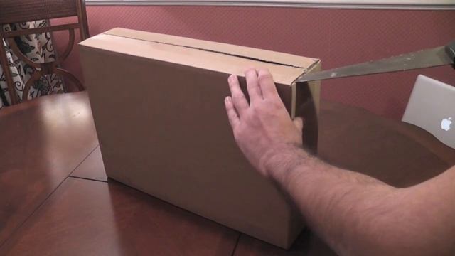 Unboxing a Macbook Air 13" (2010) - The Manly Way смотреть онлайн