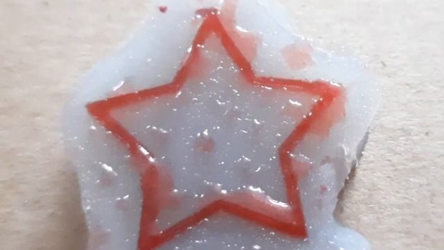 Как сделать кулоны из эпоксидной смолы. #своимируками #diy #epoxy смотреть онлайн