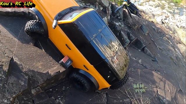 TRX4 Traxxas 2021 Ford Bronco and DEFENDER Steep slope test and comparison of two bodies смотреть онлайн