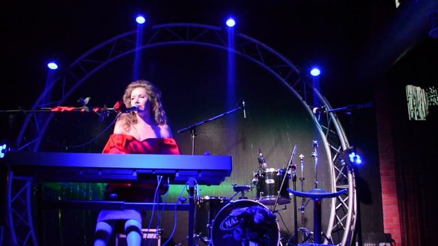 Eva Pavlova - Город-Любовь (06.10.19 Павлодар) смотреть онлайн
