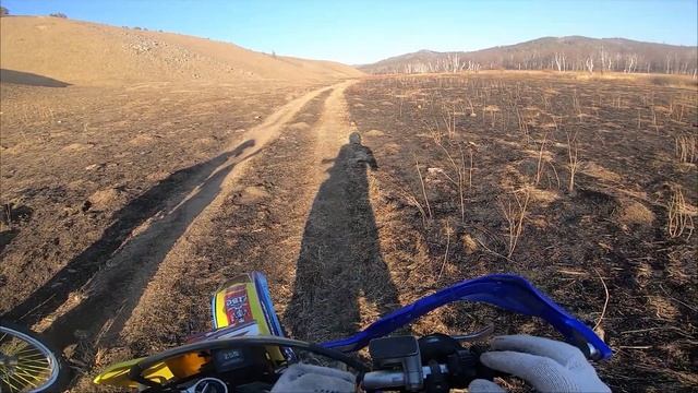 Заяц Вася vs эндуро 4K || Hare Vasya vs Enduro 4K смотреть онлайн