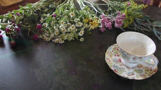 Как сделать цветы в чашке / How To Do Teacup Floral Arrangement
