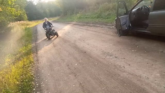 детский квадроцикл смотреть онлайн