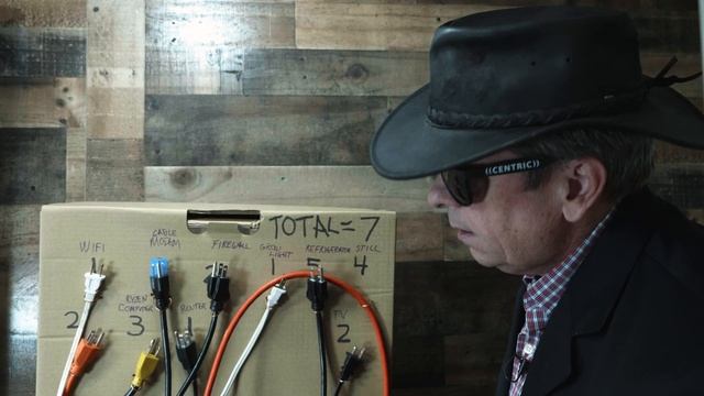 How To Fix Your Brown Outs - APC UPS BR-1500 Battery Backup & Surge Protector | New Things New Tech смотреть онлайн