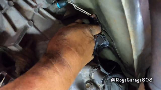 How to Replace the Reverse Light Switch on a 2004 Nissan Frontier смотреть онлайн