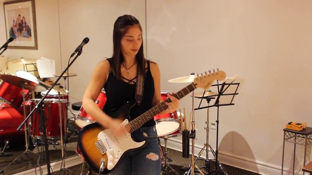 Smells like teen spirit Nirvana / Guitar cover by Ariane Drummer Girl смотреть онлайн
