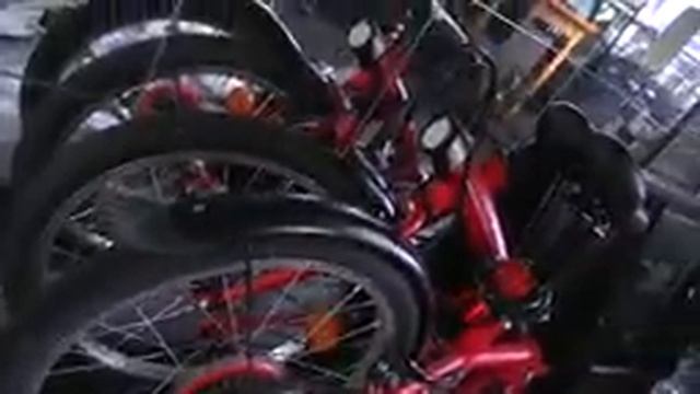 РАСХЛАМЛЕНИЕ С КОРОБКАМИ... смотреть онлайн