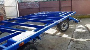 Прицеп с поворотной осью, для пчел.