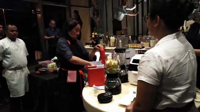 Russell Hobbs Power Crush смотреть онлайн
