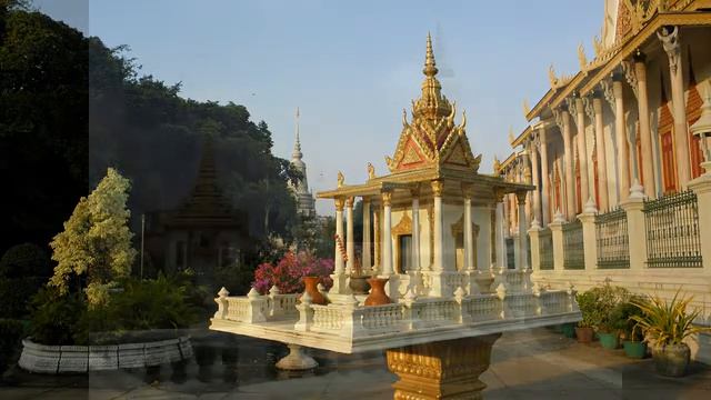 Silver pagoda Phnom Penh смотреть онлайн