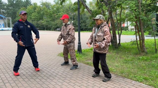 Ицюань (949 день) Стажировка / Ченбао, Тибао и Тича Чжуан / Основы столбовой практики смотреть онлайн