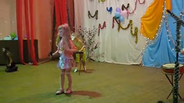Випускний вечір 1 клас Группа Конфетки смотреть онлайн