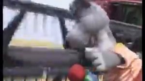 Детям о профессиях  Труд комбайнера