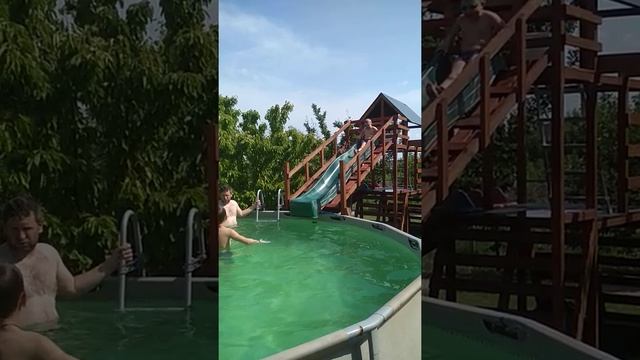 Горка в бассейн видео с земли 2020 3 смотреть онлайн