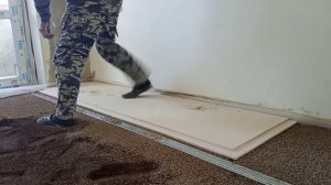 Пол Гвл. Как это делается. Монтаж пола из гипсо волокнистого листа,на сухую стяжку,своими руками.