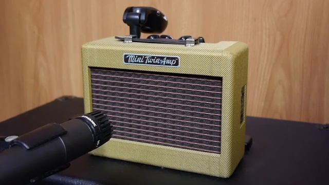 Micro & Small Amp (2) - Fender MINI '57 TWIN-AMP ~ 1950s Tunes смотреть онлайн