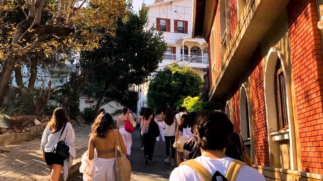 Burgazada - Istanbul (not Constantinople) - They Might Be Giants смотреть онлайн