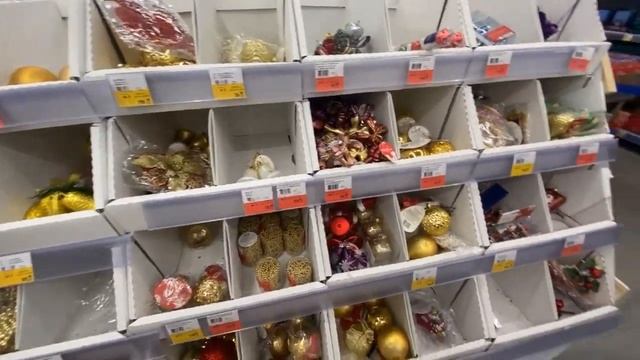 Стрим BombovozOff: покупают игрушки на сосну (20.12.20) смотреть онлайн