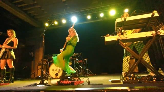 The Beaches - Live In Buffalo, New York (December 10, 2022) FULL SHOW смотреть онлайн