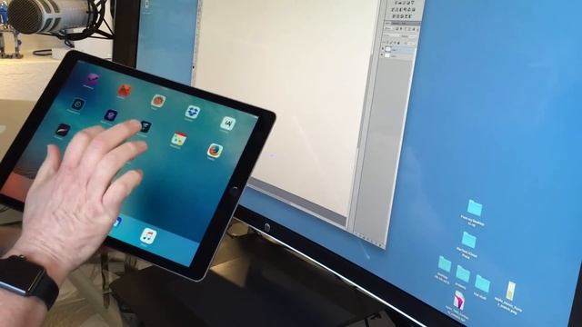 How to use your iPad Pro as a graphics tablet with your Mac смотреть онлайн