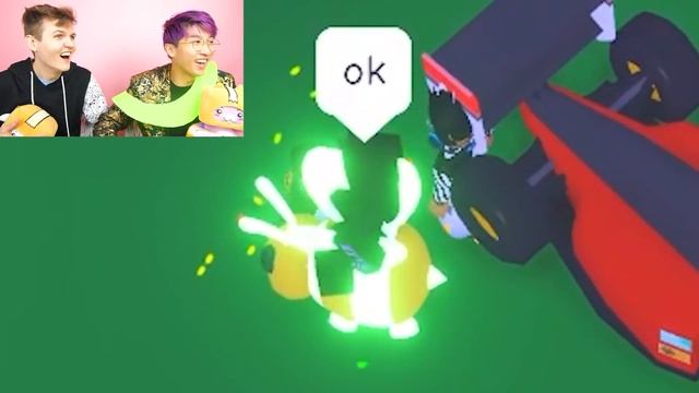 Can We Beat The LAST TO LEAVE THE CIRCLE WINS $10,000 CHALLENGE In Roblox ADOPT ME!? (EXPENSIVE!) смотреть онлайн