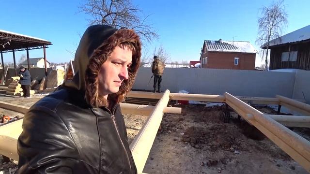 Обзор Бани 4.5х7м из Оцилиндрованного Бревна на Винтовых Сваях смотреть онлайн