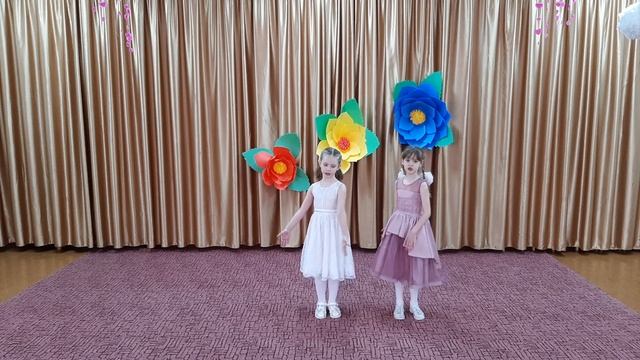 "Март в окошко тук, тук, тук" .mp4 смотреть онлайн