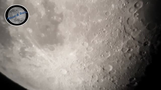 Last Night's Waning Gibbous Moon (76% Illuminated) смотреть онлайн