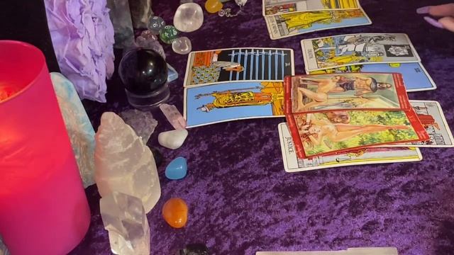 ALL SIGNS?WHO'S COMING YOUR WAY IN LOVE? HOW DO THEY FEEL ABOUT YOU?? Love Tarot (with timestamps) смотреть онлайн