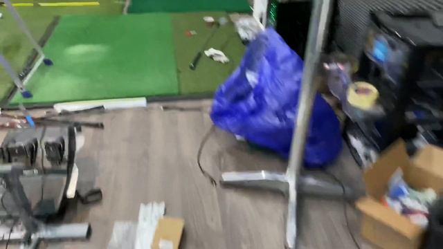 Rebuilding my Golf Sim - Part 5 (Screen, ceiling protection and video demo) смотреть онлайн