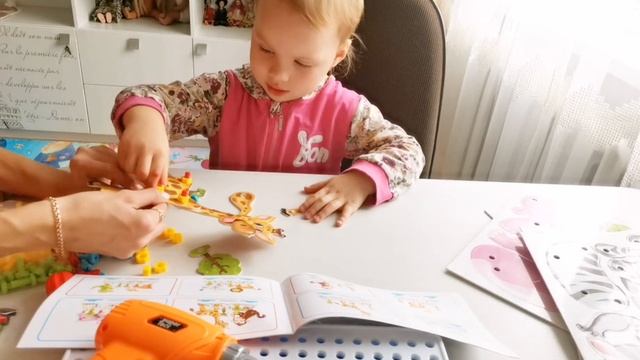 The best constructor - a mosaic for children with a screwdriver and 3D pictures of animals смотреть онлайн