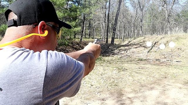 Taurus VS Rock Island Armory "Handgun Showdown" - TheFirearmGuy смотреть онлайн