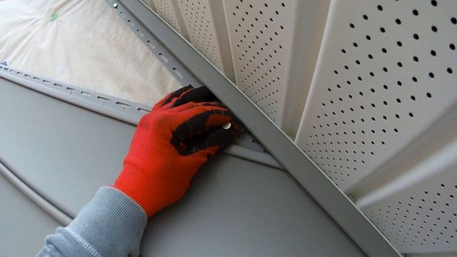 How To Install & Cut Vinyl Siding On The Gable End Of A House смотреть онлайн