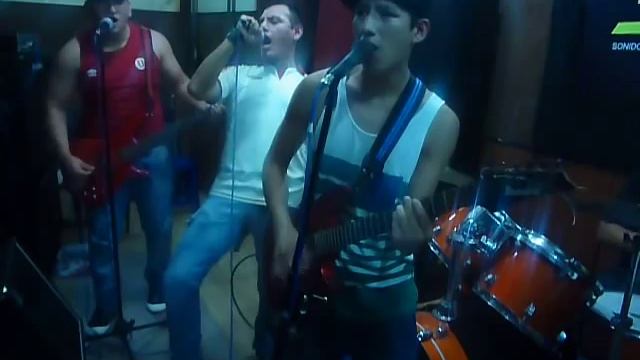 Sentir Pop(U)lar - Borracho en la tribuna(tango 14) смотреть онлайн