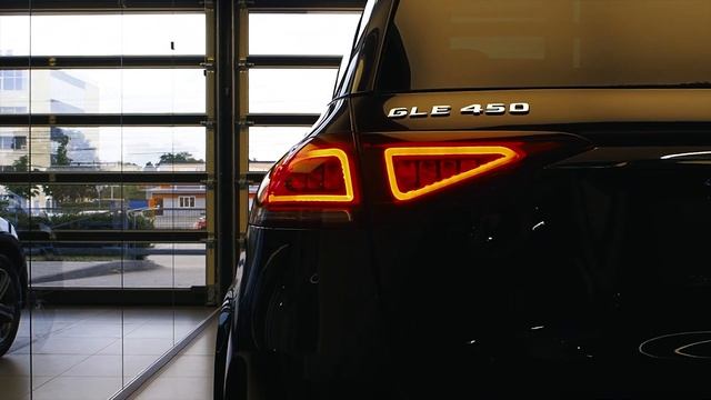 Mercedes-Benz GLE в ДЦ «Плаза» смотреть онлайн