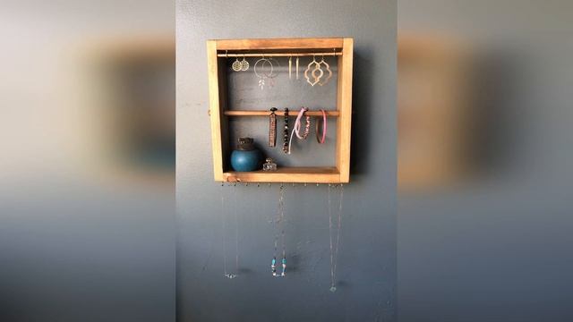 Подставки и держатели из дерева для украшений и бижутерии. Идеи смотреть онлайн