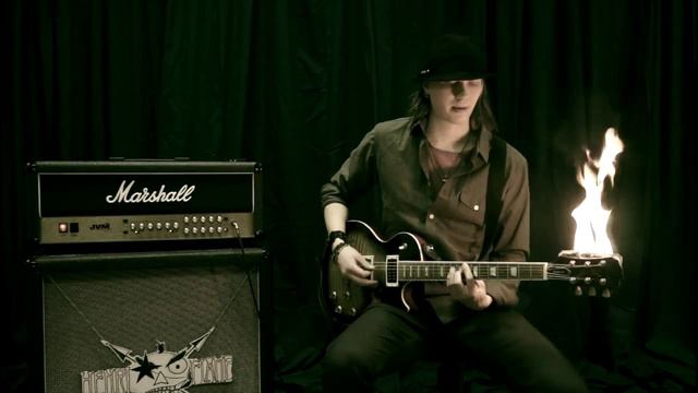 Alice Cooper: Love´s A Loaded Gun (w/ Solo & Chords) | by Henri Flame смотреть онлайн