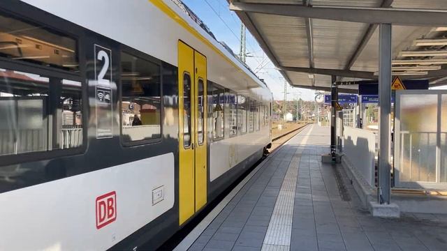 Ausfahrt DB BR 1440 „Breisgau S-Bahn“ in Donaueschingen смотреть онлайн