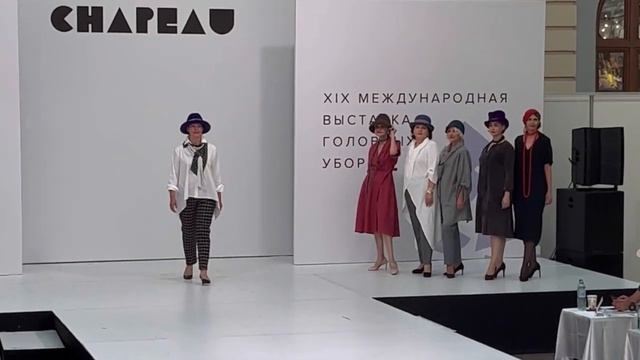 КОМУ-ТО ИДЁТ ШЛЯПА, А КОМУ-ТО ЭМАЛИРОВАННЫЙ ТАЗИК| показ шляпной моды| CHAPEAU 2022 смотреть онлайн