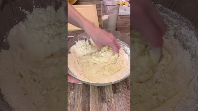 Пирожки с картошкой и сосисками смотреть онлайн