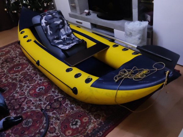 Каноэ Инзер 330.