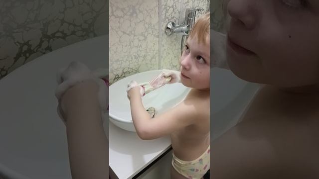 Мамина помощница смотреть онлайн