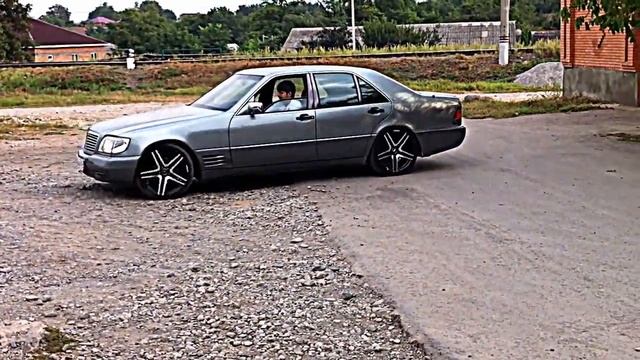 Mercedes benz (Wheels r20 AMG) смотреть онлайн