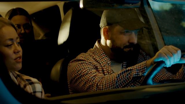 VW MINI CAMPERVAN ADAPTS FROM WORK TO PLAY смотреть онлайн