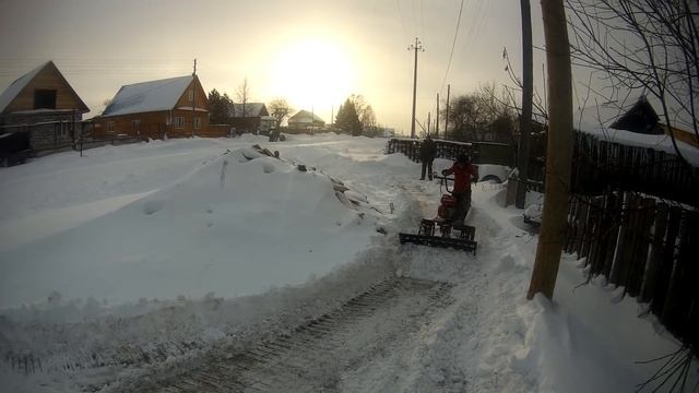 Замело.Мотоблок "ОКА" снова в деле.Как его можно купить подешевле. смотреть онлайн