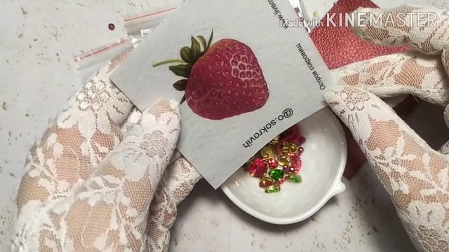 Набор для изготовления броши Клубника | Brooch TUTORIAL Embroidery BROOCH DIY смотреть онлайн