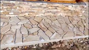 Облицовка цоколя и крыльца натуральным камнем