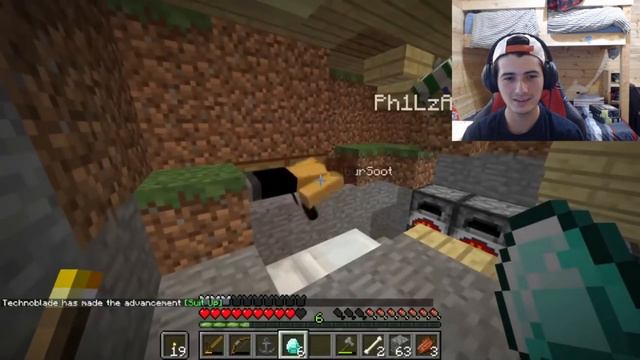 Minecraft Veteran Reacts to Technoblade Destroying Friendships with the Minecraft Gravity Mod! смотреть онлайн