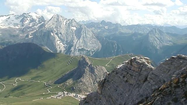 Panorama vom Sass Pordoi (2.950m) - 02.08.2011 смотреть онлайн